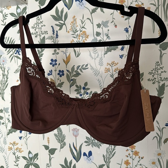 SKIMS FITS EVERYBODY LACE UNDERWIRE BRA COCOA 36DDD brown NWT - Picture 4 of 6